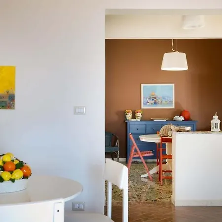 Sleeps 6 Calabernardo